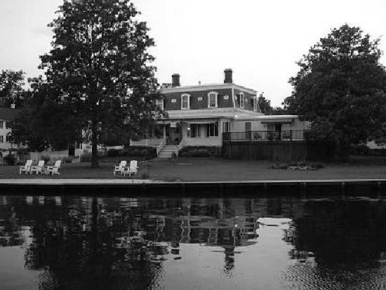 Aida’s Victoriana Inn, St. Michaels Aida’s Victoriana Inn, St. Michaels