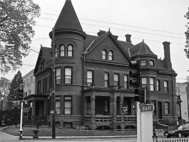 Redstone Inn & Suites, Dubuque