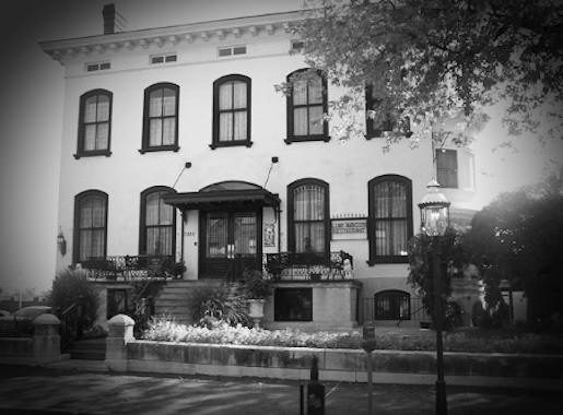 An image of the The Lemp Mansion in St Louis Missouri