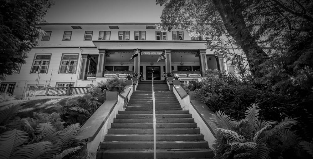 The Terrace Inn and 1911 Restaurant in Petoskey, Michigan