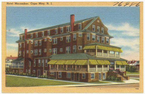 An image of the Hotel Macomber in Cape may, NJ (Circa 1916)