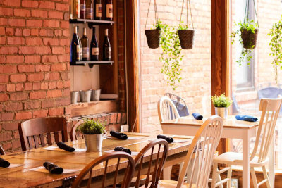 Oaks Restaurant - Hotel Josephine