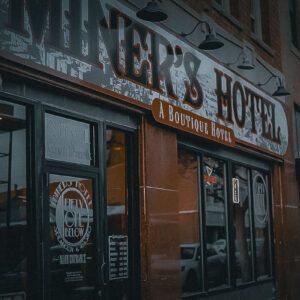 miners hotel butte entrance