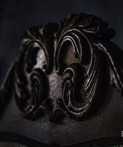 08-ringling-carved-bed-detail-4k
